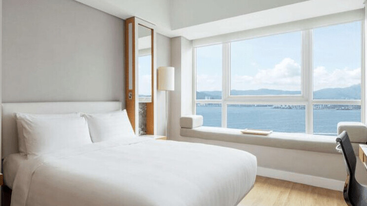 JEN Hong Kong by Shangri-La